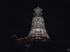 凯里-村T